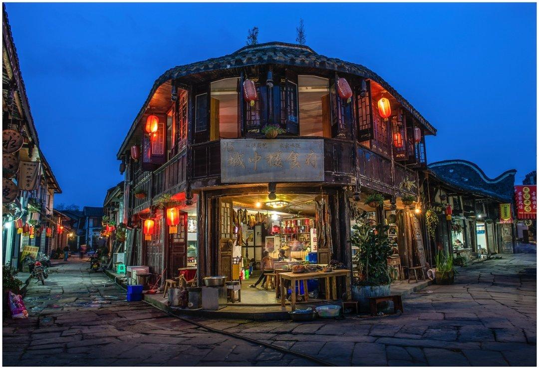 海南采纳网友建议提升旅游体验 欢迎中外游客到美丽阳光海岛欢欢喜喜过大年